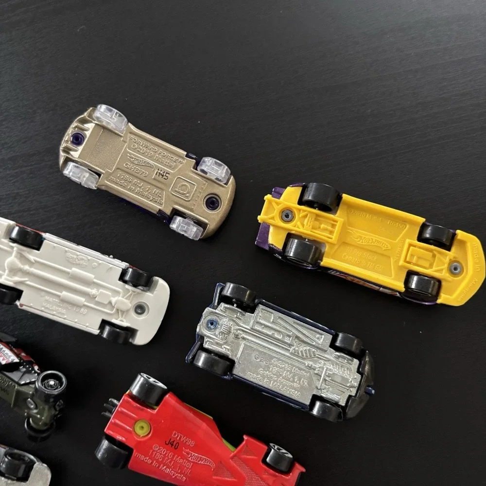 Lot 12 Hot Wheels Cars Model Toys Super Gnat, Draggin Tail, Golden‎ Arrow Mattel